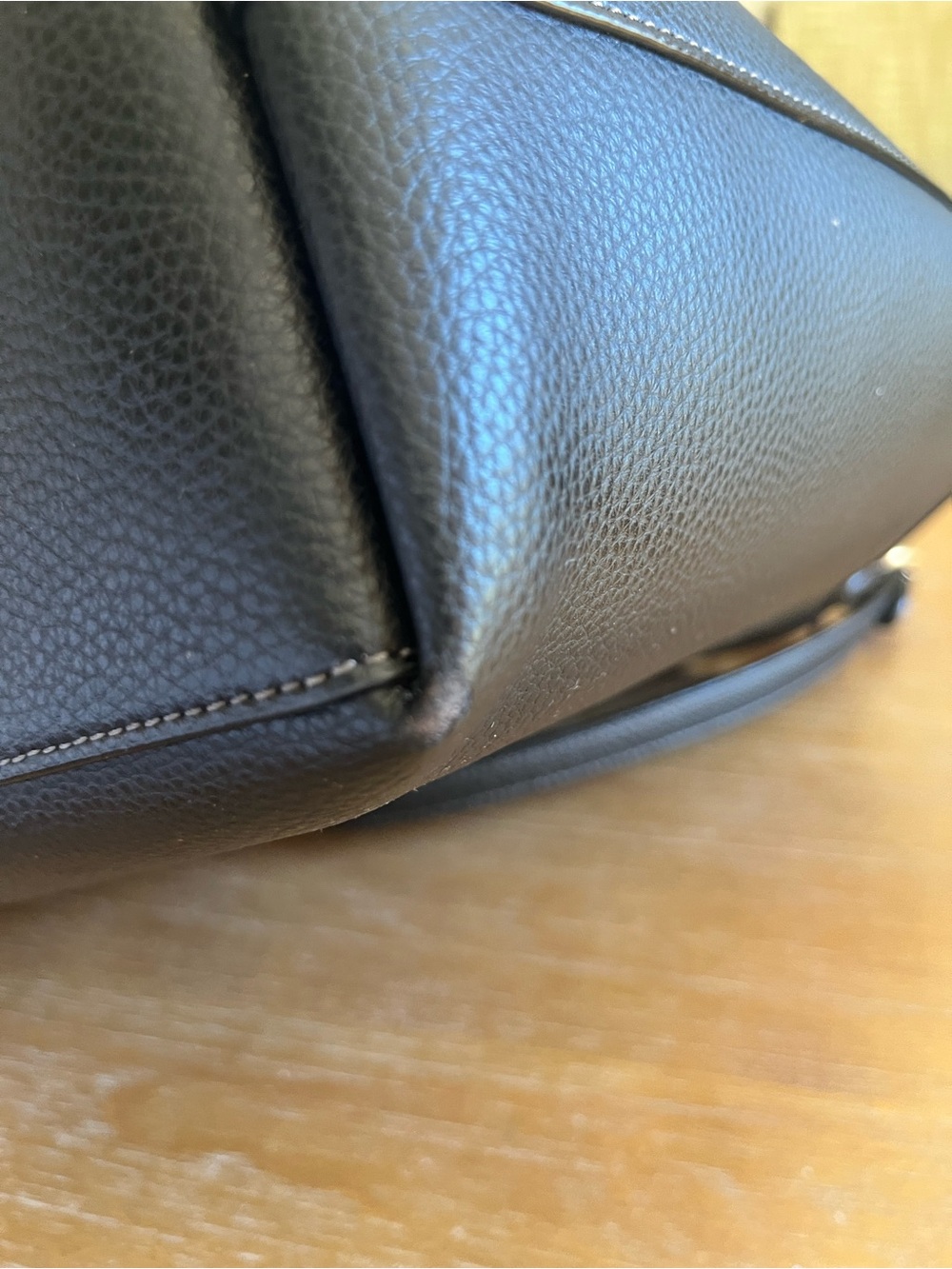 Coach Leather Tote Bag with gold tone hardware - Picture 8 of 15